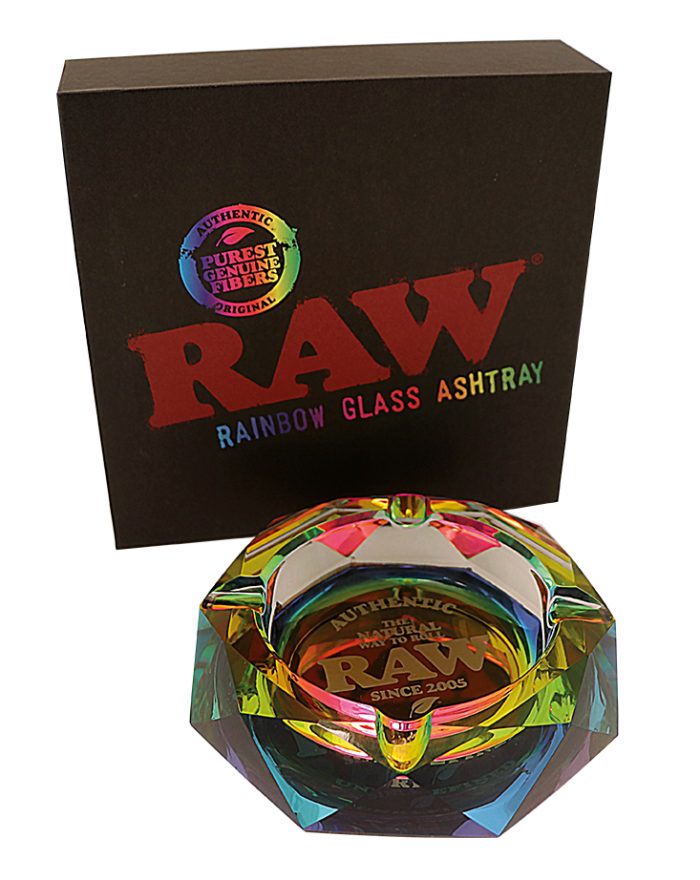 raw-ashtray-glass-rainbow_01.jpg