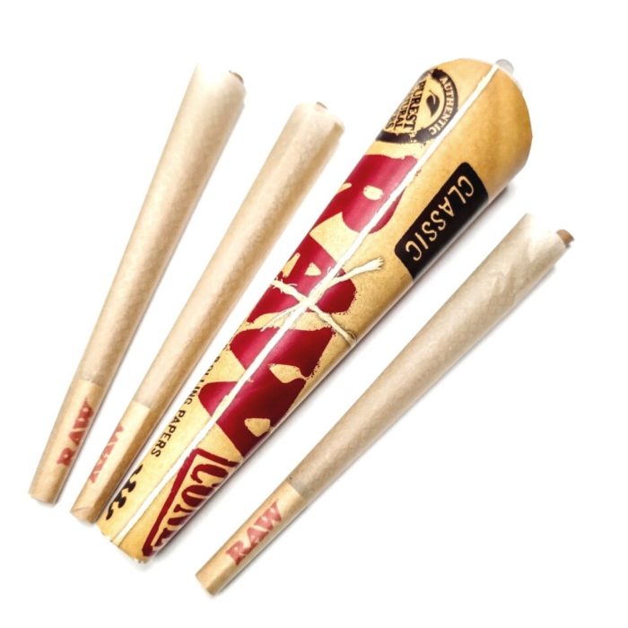 raw_cones_classic_king_size_1.jpg